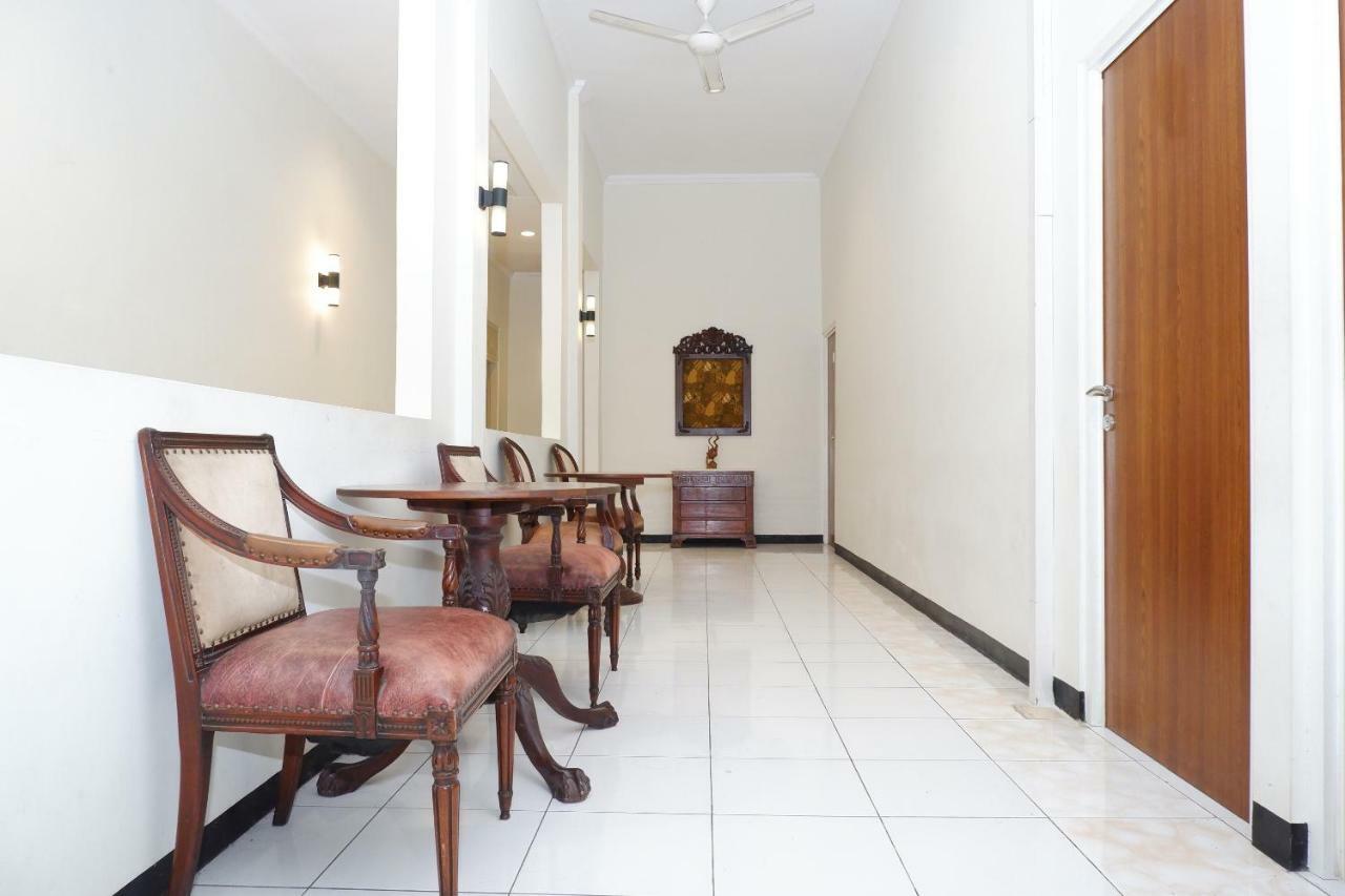 New Mira Hotel Семаранг Экстерьер фото
